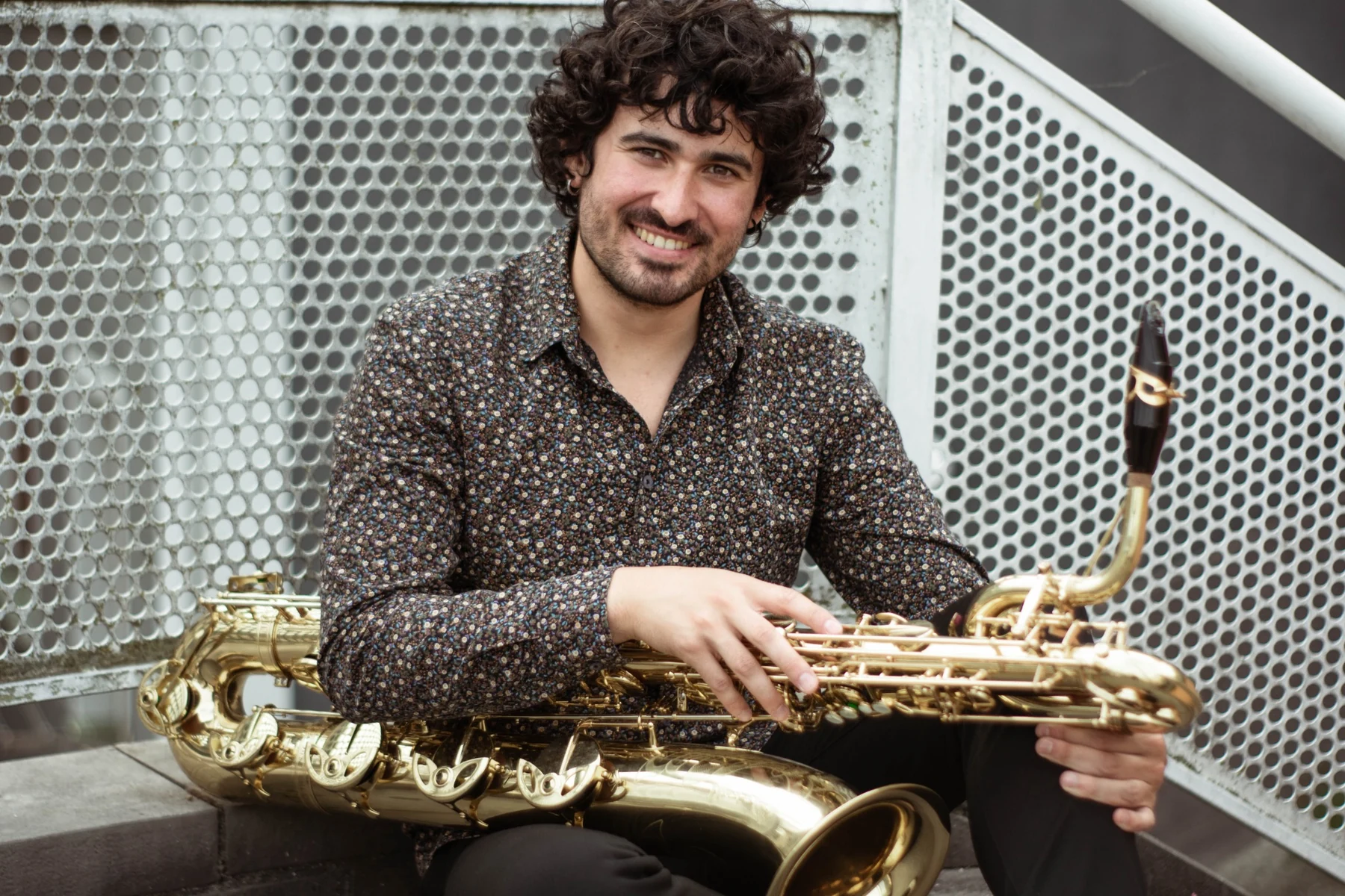 Xabier Oruesagasti with saxophone
